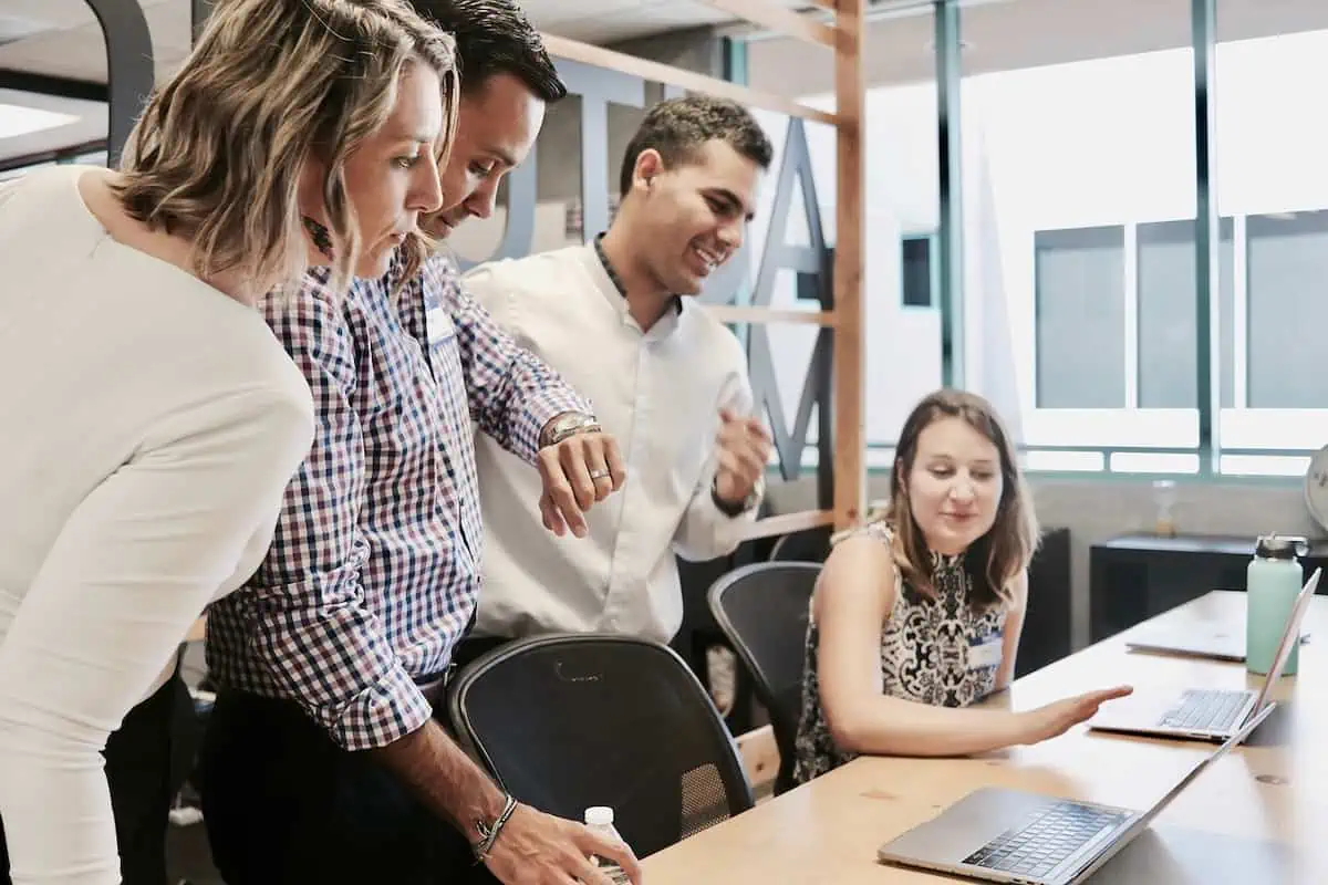 SEO Agentur Vivont Berlin: SEO Agentur für Google Ranking verbessern und Autocomplete-Strategien