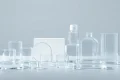 Flexible polymethylmethacrylat im Spritzguss applications displayed elegantly highlighting clarity and durability.
